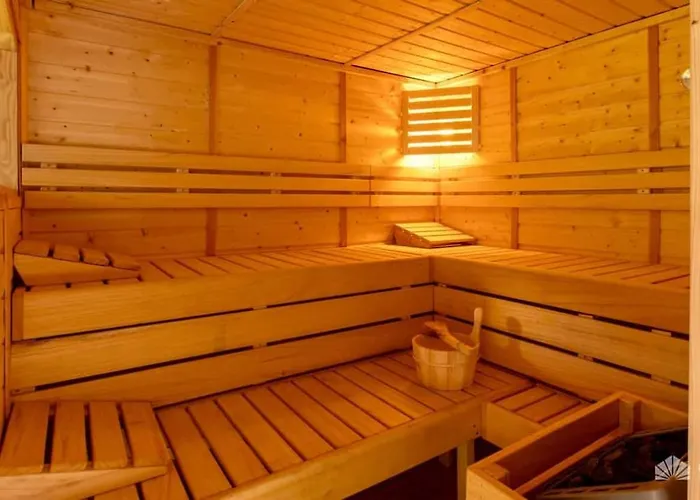 Mom's * Burg Reuland